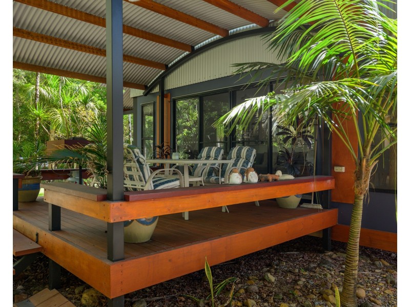 2 Esprit Drive, Rainbow Beach QLD 4581