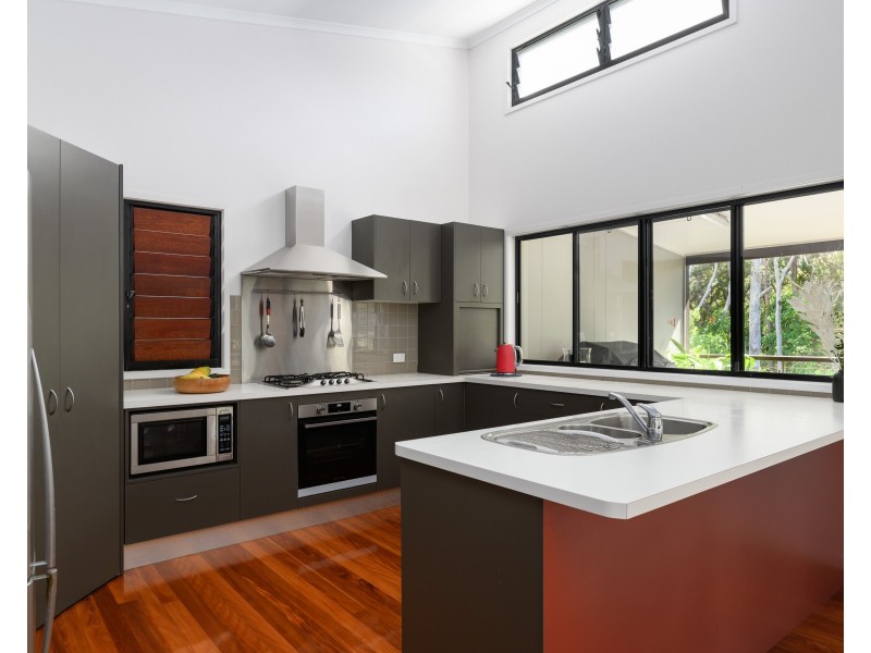 19 NAIAD COURT, Rainbow Beach QLD 4581