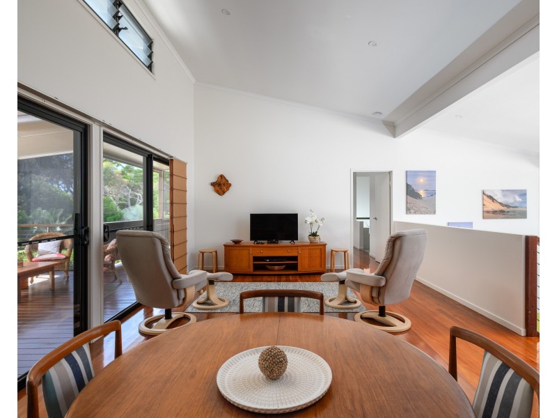 19 NAIAD COURT, Rainbow Beach QLD 4581