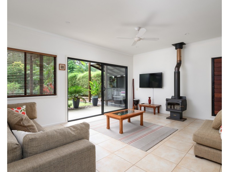 19 NAIAD COURT, Rainbow Beach QLD 4581