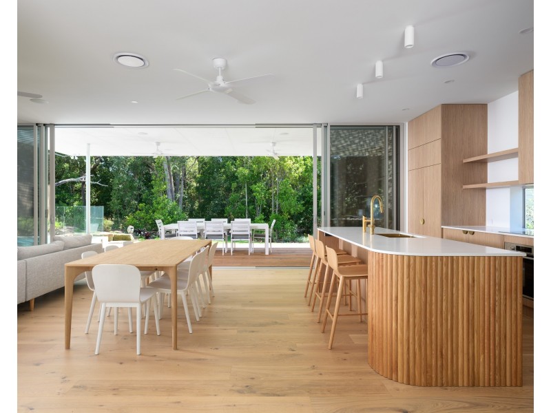 13 NAIAD COURT, Rainbow Beach QLD 4581