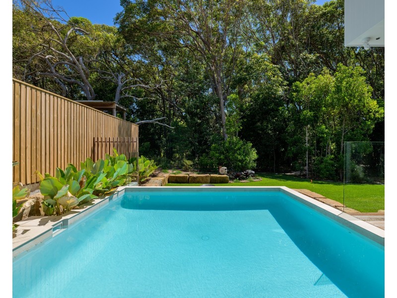 13 NAIAD COURT, Rainbow Beach QLD 4581