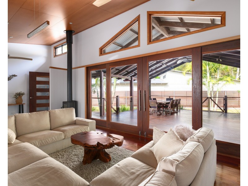 21 SATINWOOD ROAD, Rainbow Beach QLD 4581