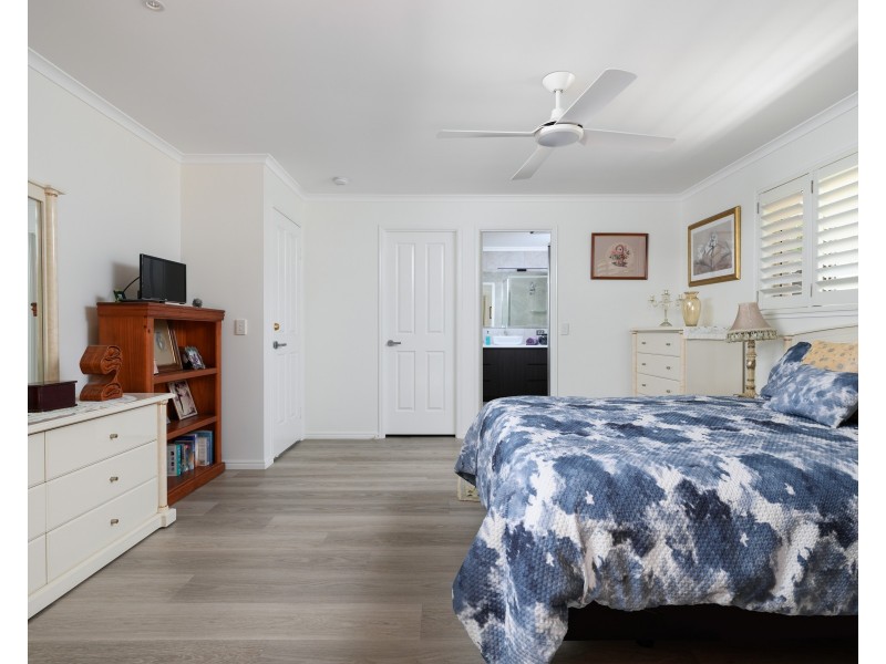 16 BOMBURRA COURT, Rainbow Beach QLD 4581