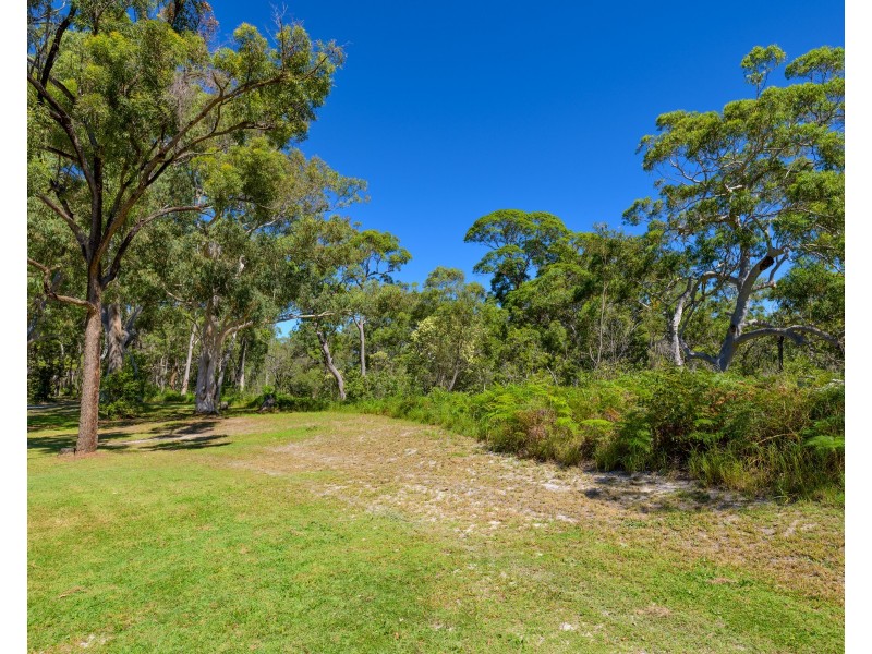 16 BOMBURRA COURT, Rainbow Beach QLD 4581