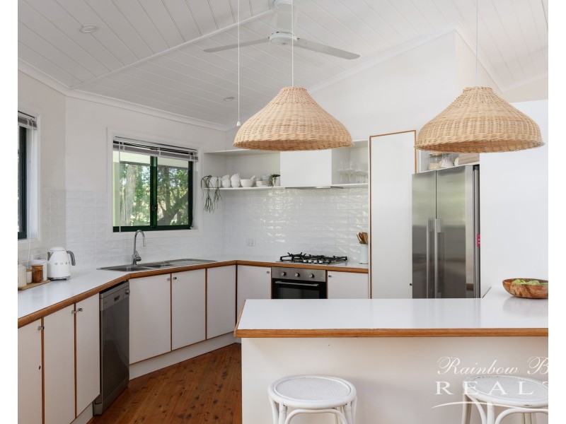 17 Orania Road, Rainbow Beach QLD 4581