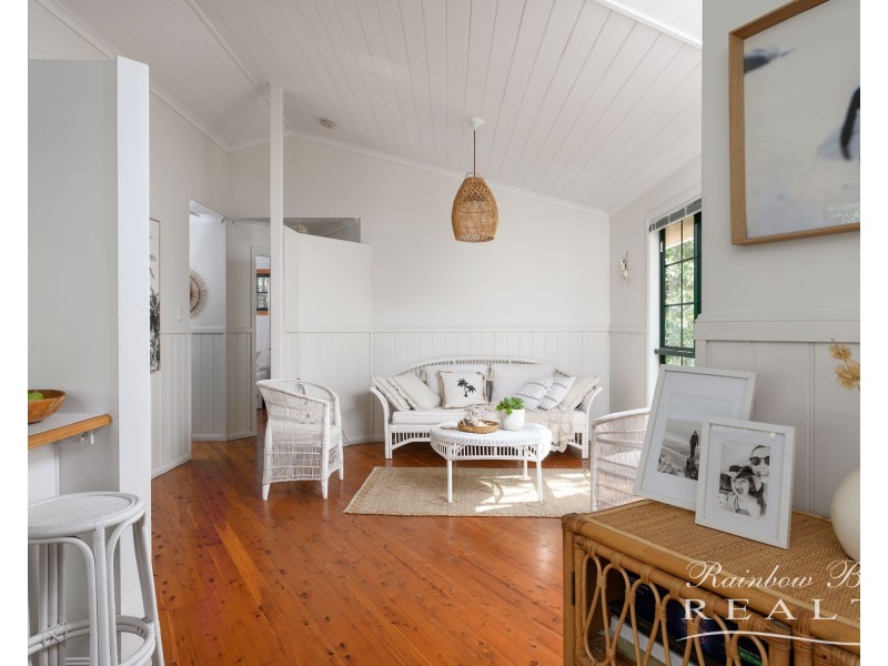 17 Orania Road, Rainbow Beach QLD 4581