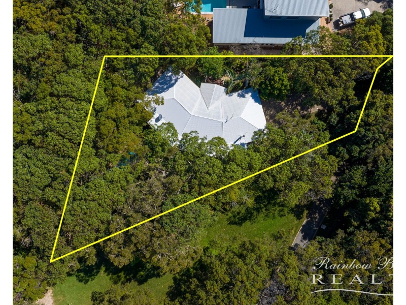 17 Orania Road, Rainbow Beach QLD 4581