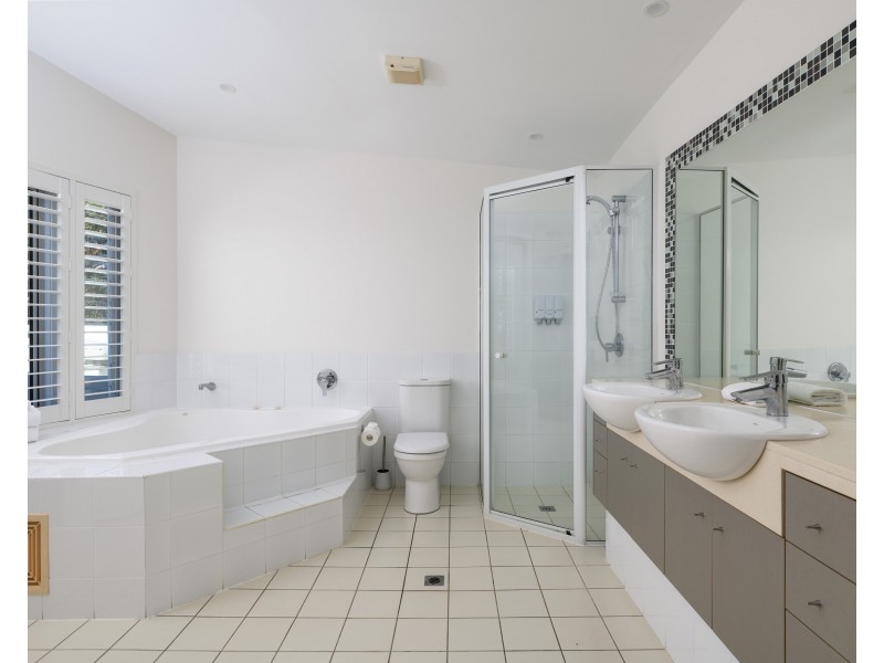 4/101-103 COOLOOLA DRIVE, Rainbow Beach QLD 4581