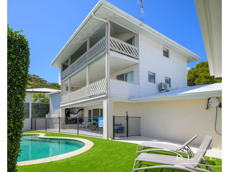39 RUMBALARA AVENUE, Rainbow Beach QLD 4581