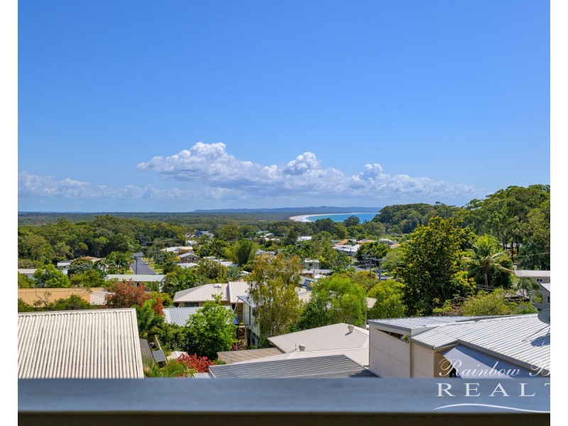 39 RUMBALARA AVENUE, Rainbow Beach QLD 4581