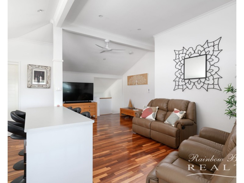 39 RUMBALARA AVENUE, Rainbow Beach QLD 4581