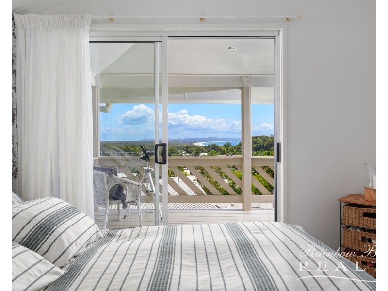 39 RUMBALARA AVENUE, Rainbow Beach QLD 4581