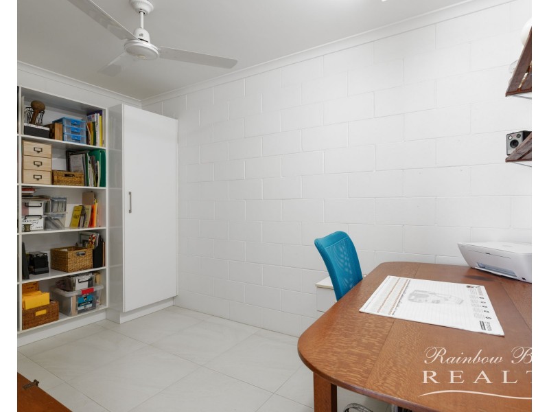 39 RUMBALARA AVENUE, Rainbow Beach QLD 4581
