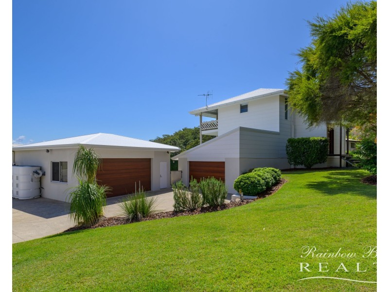 39 RUMBALARA AVENUE, Rainbow Beach QLD 4581