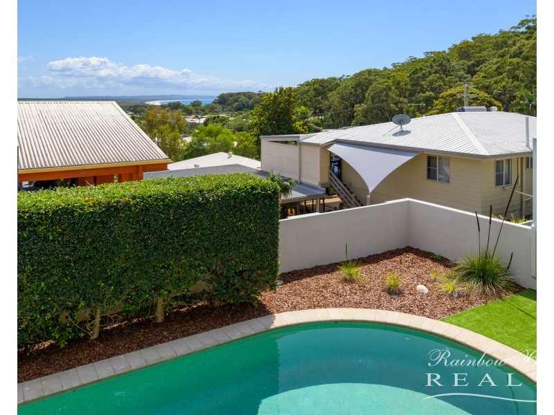 39 RUMBALARA AVENUE, Rainbow Beach QLD 4581