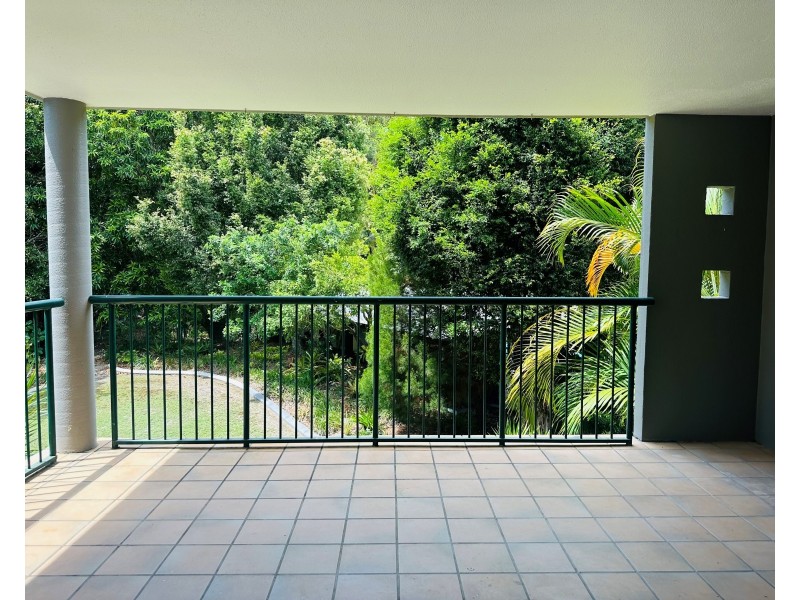8/9 Rainbow Shores Drive, Rainbow Beach QLD 4581