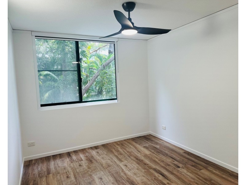 8/9 Rainbow Shores Drive, Rainbow Beach QLD 4581
