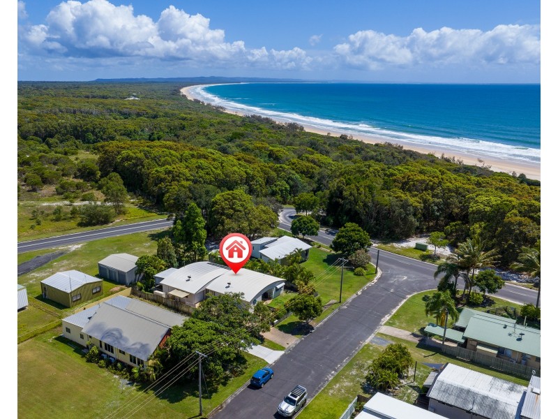 4 ILMENITE AVENUE, Rainbow Beach QLD 4581