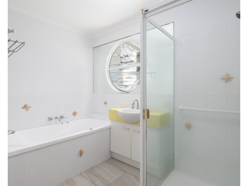 4 ILMENITE AVENUE, Rainbow Beach QLD 4581
