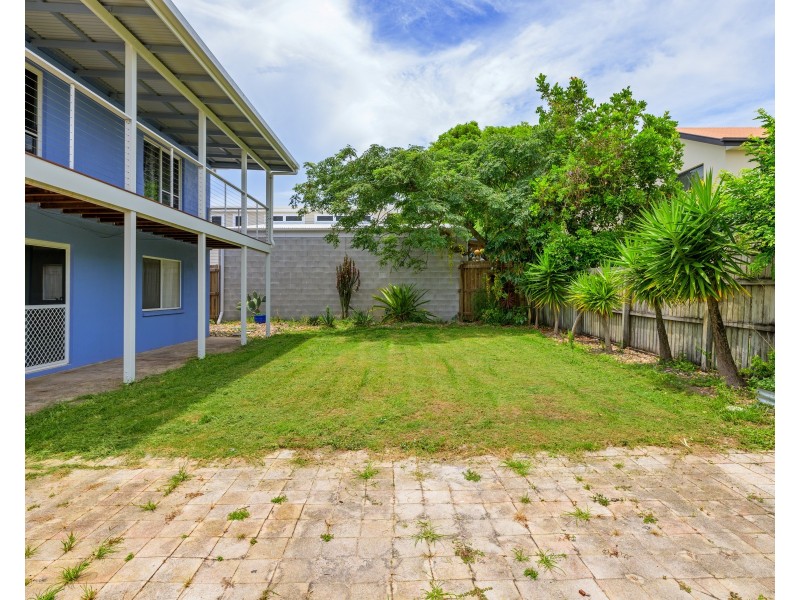 2/7 ILMENITE AVENUE, Rainbow Beach QLD 4581