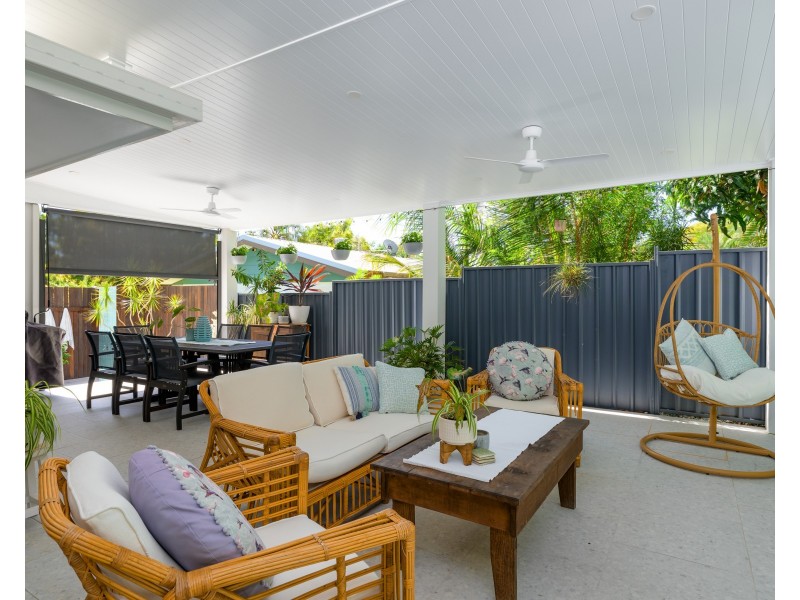 37 DOUBLE ISLAND DRIVE, Rainbow Beach QLD 4581