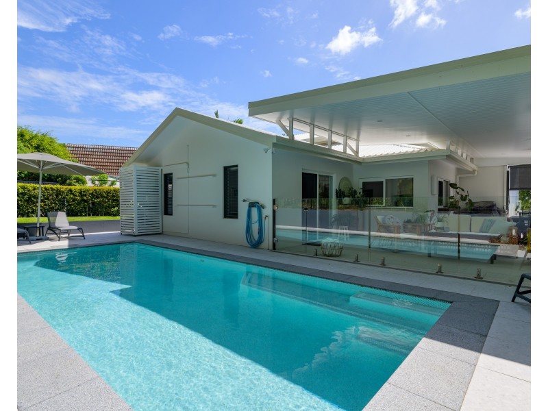 37 DOUBLE ISLAND DRIVE, Rainbow Beach QLD 4581