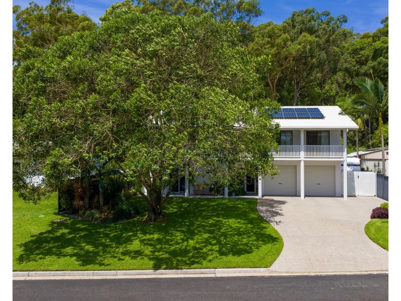 37 DOUBLE ISLAND DRIVE, Rainbow Beach QLD 4581