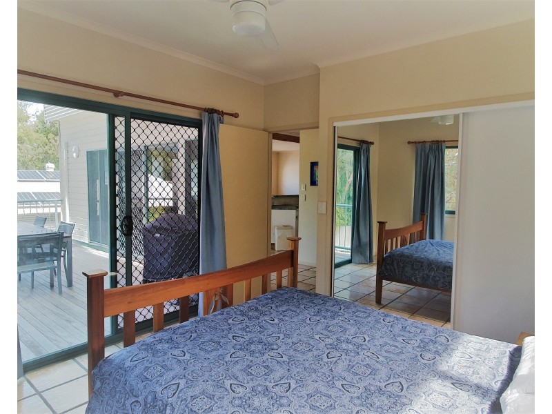 20 ORANIA STREET, Rainbow Beach QLD 4581