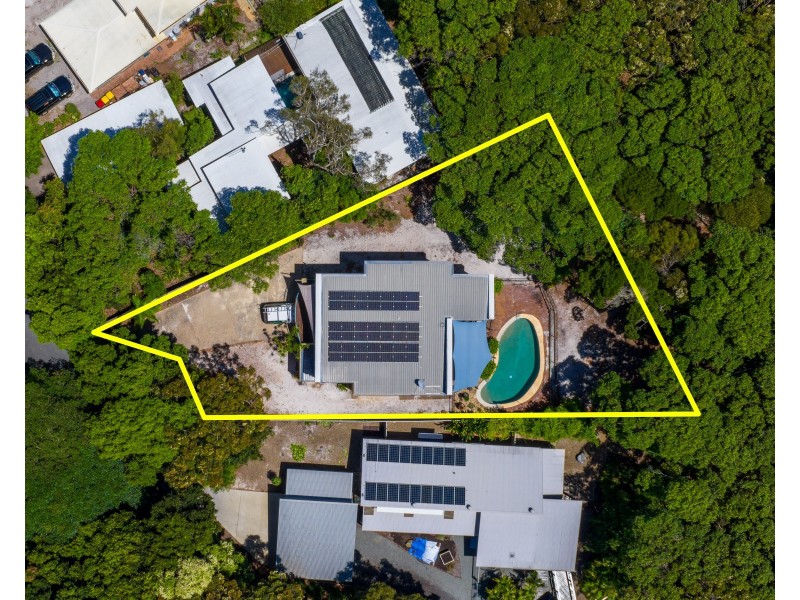 20 ORANIA STREET, Rainbow Beach QLD 4581