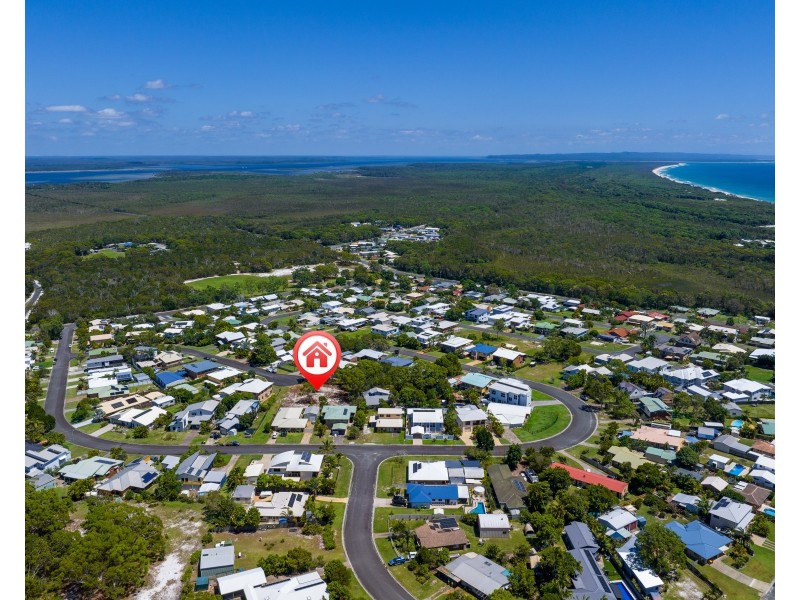16 COOLBERRY COURT, Rainbow Beach QLD 4581