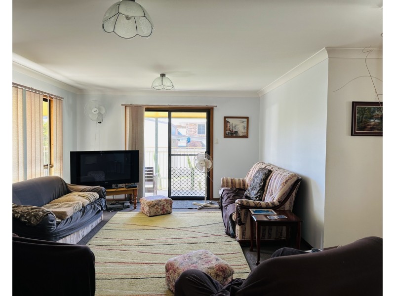 15 BOMBALA CRESCENT, Rainbow Beach QLD 4581