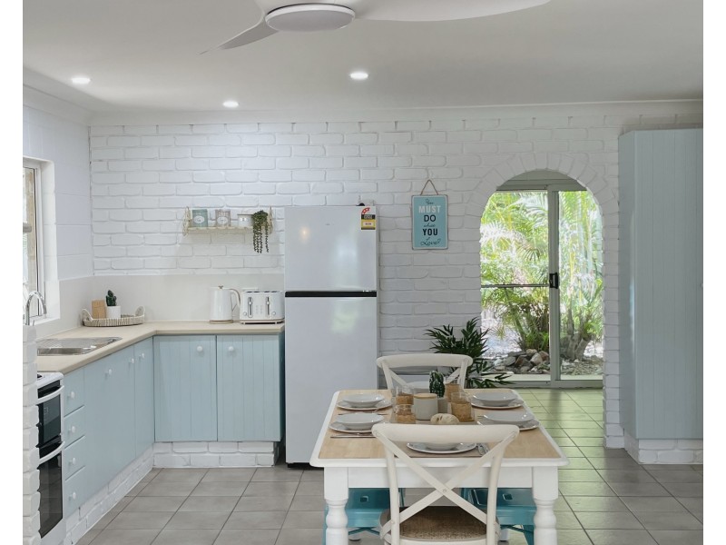 11 PANGATTA COURT, Rainbow Beach QLD 4581