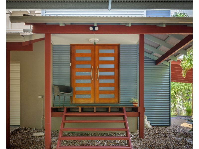 21 Belle Court, Rainbow Beach QLD 4581