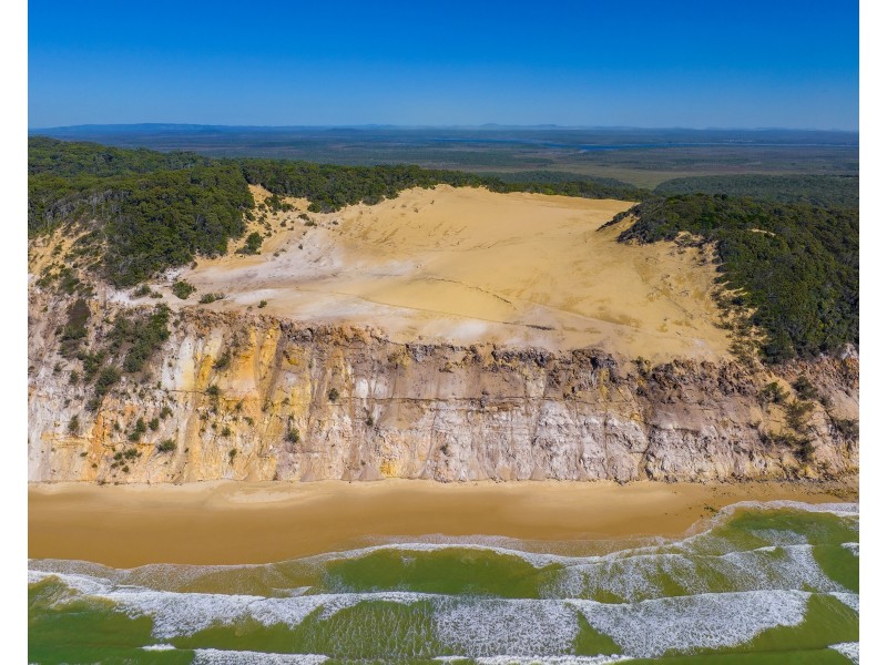 75 COOLOOLA DRIVE, Rainbow Beach QLD 4581