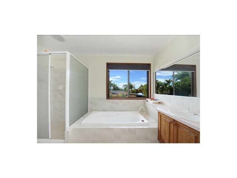 2 Nyora Place, Wurtulla QLD 4575