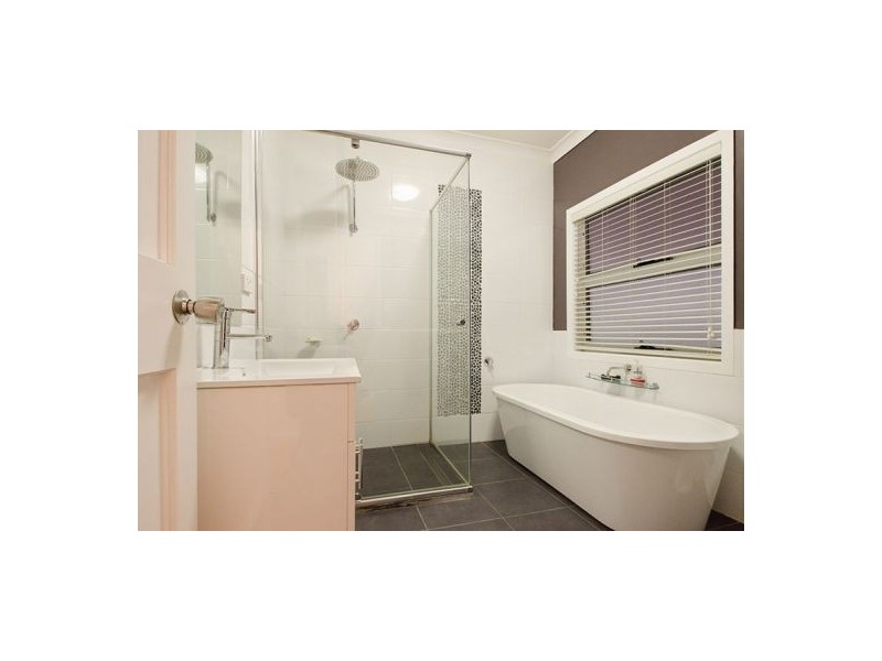 2 Meher Road, Kiels Mountain QLD 4559