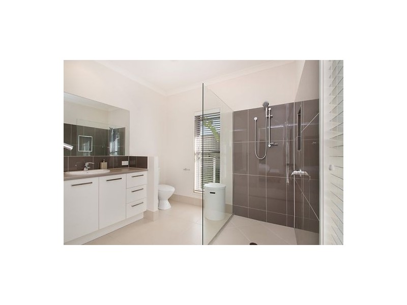 5 Aland Place, Palmwoods QLD 4555