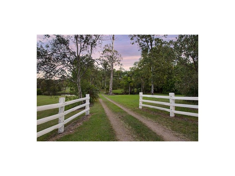 63 Shurvell Road, Hunchy QLD 4555