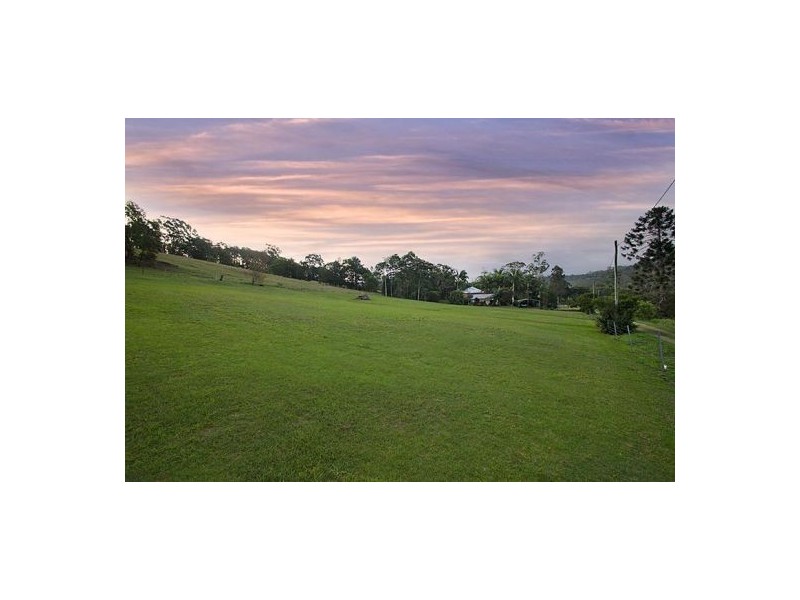 63 Shurvell Road, Hunchy QLD 4555