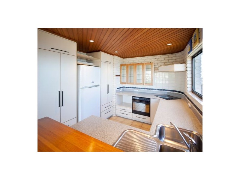 2/2a Mcilwraith Street, Moffat Beach QLD 4551