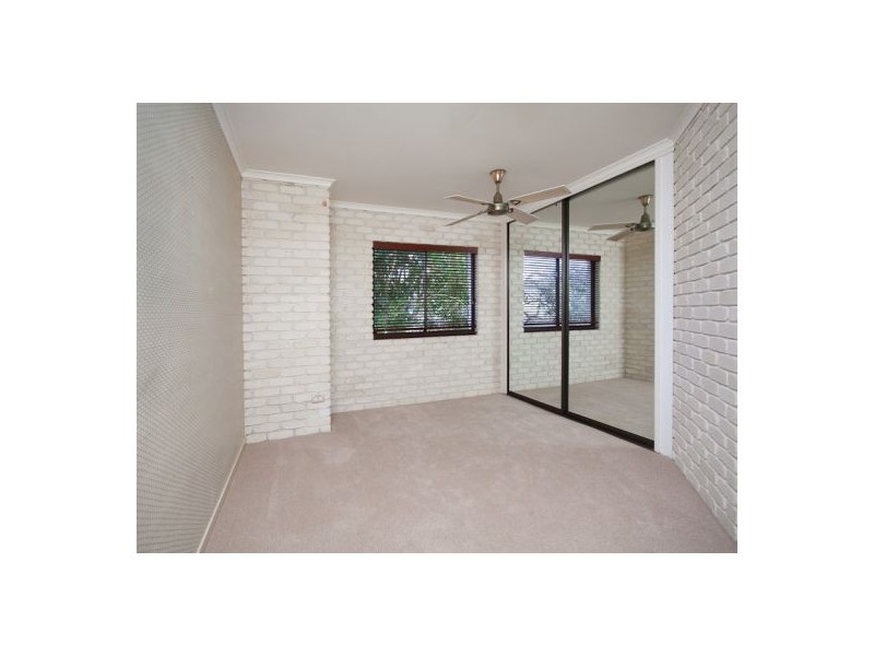 2/2a Mcilwraith Street, Moffat Beach QLD 4551