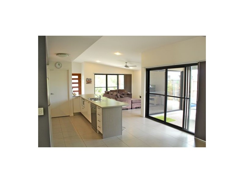 15 Forest Grove Crescent, Sippy Downs QLD 4556