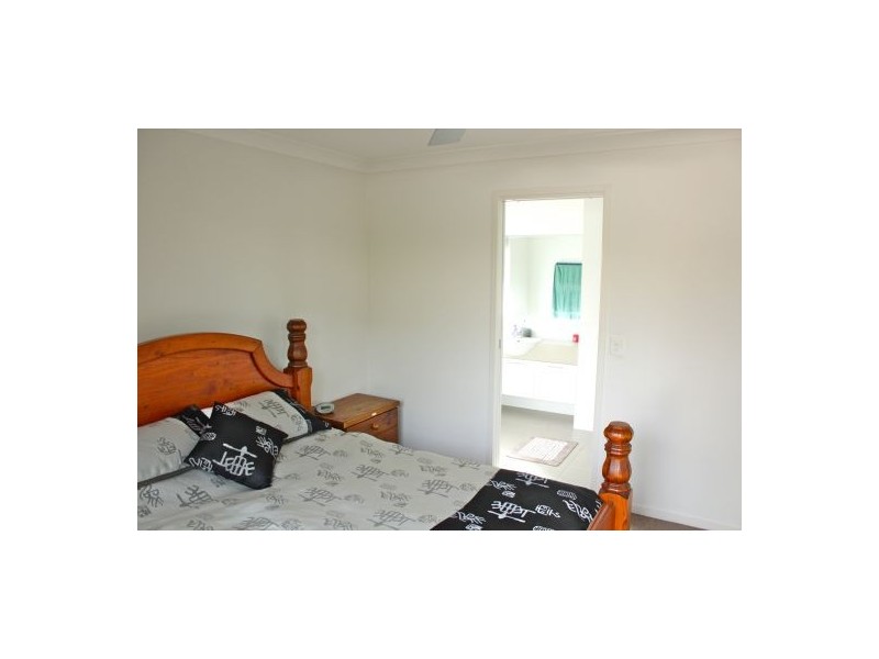 15 Forest Grove Crescent, Sippy Downs QLD 4556