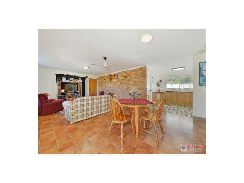 2/26 Maryann St, Golden Beach QLD 4551
