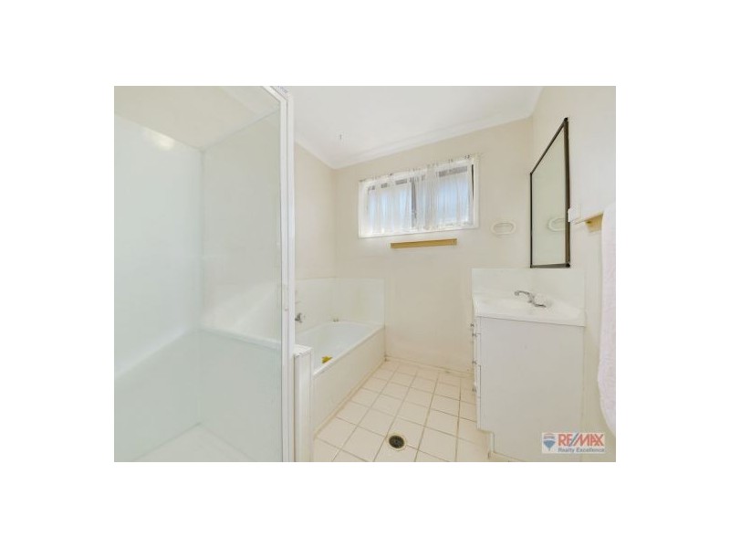 2/26 Maryann St, Golden Beach QLD 4551