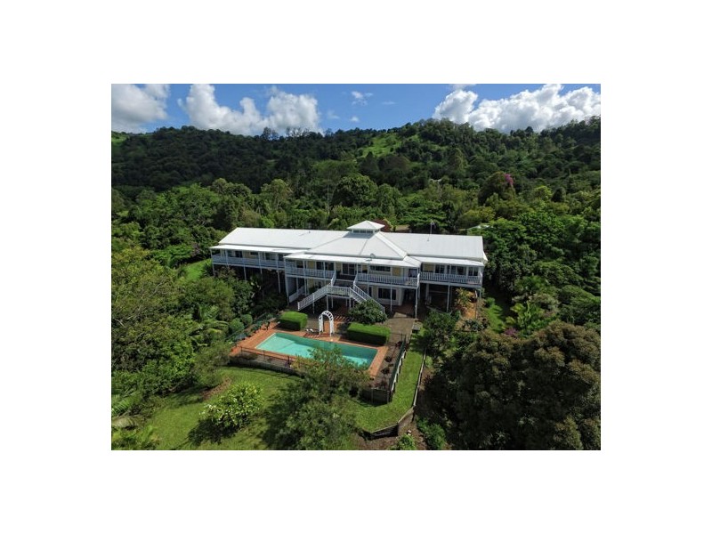 813 Hunchy Road, Hunchy QLD 4555