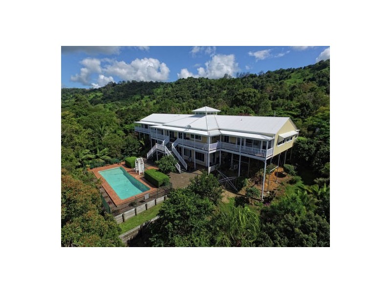 813 Hunchy Road, Hunchy QLD 4555