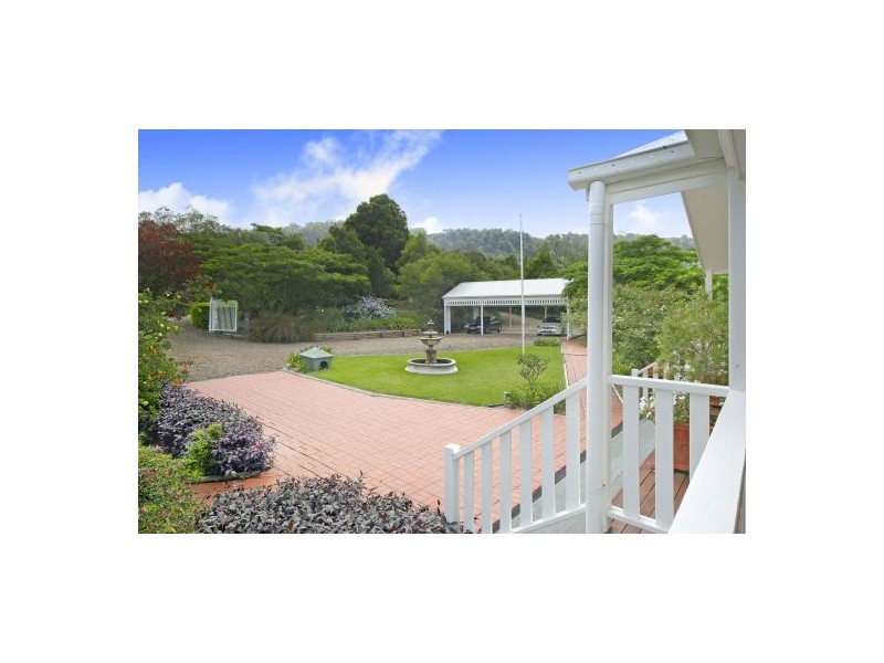 813 Hunchy Road, Hunchy QLD 4555