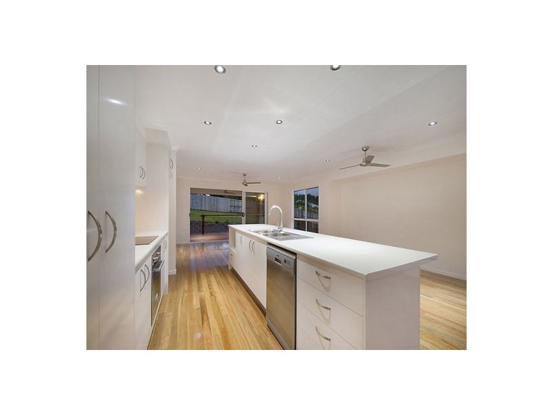 66 Robertson Drive, Burnside QLD 4560